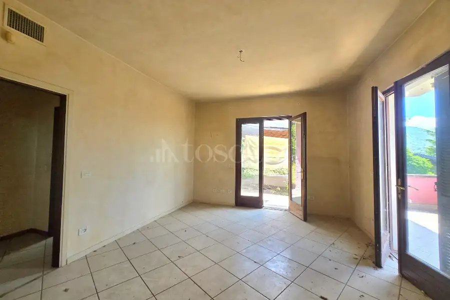 Villa in vendita di 200 mq a €780.000 (rif. 38/2026)