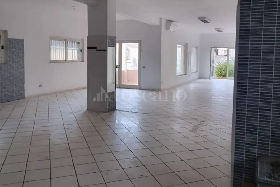 Negozio in vendita di 133 mq a €350.000 (rif. 30/2025)
