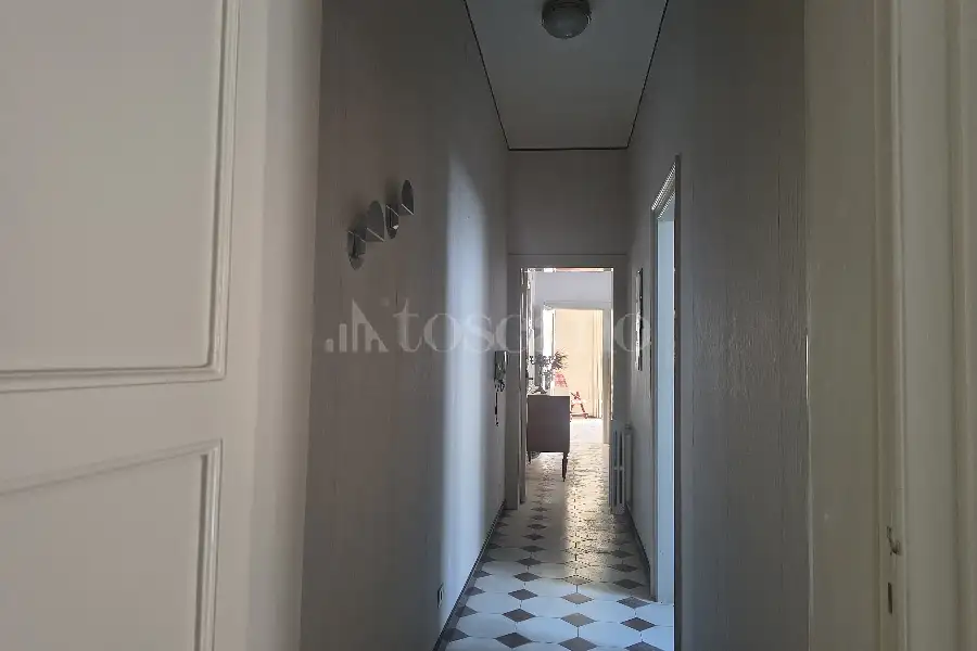 Palazzo in vendita di 585 mq a €338.000 (rif. 51/2026)