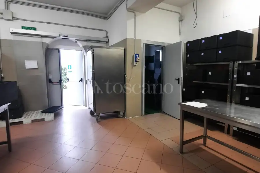 Villa Plurifamiliare in vendita di 800 mq a €795.000 (rif. 6/2025)