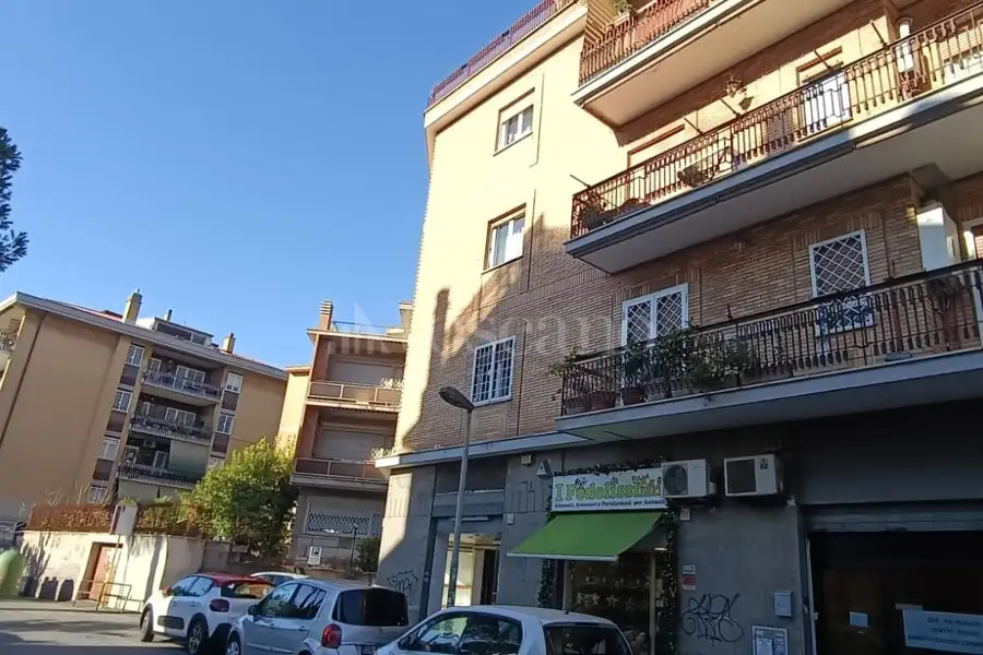 Negozio in vendita di 75 mq a €119.000 (rif. 55/2025)