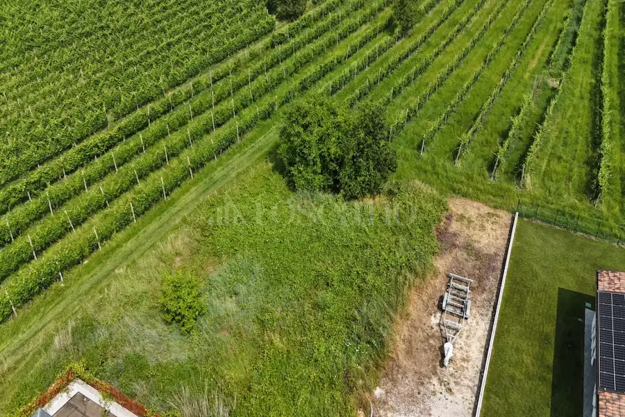 Edificabile Residenziali in vendita di 1.000 mq a €190.000 (rif. 11/2025)