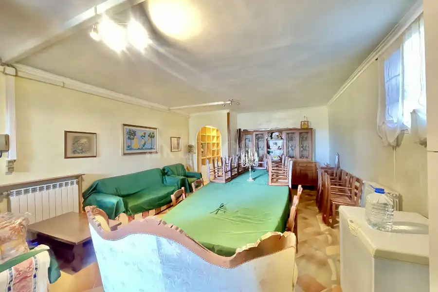 Villa in vendita di 460 mq a €400.000 (rif. 17/2026)