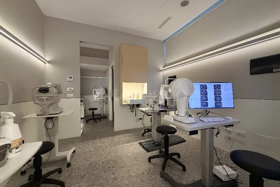 Negozio in vendita di 530 mq a €2.300.000 (rif. 65/2026)