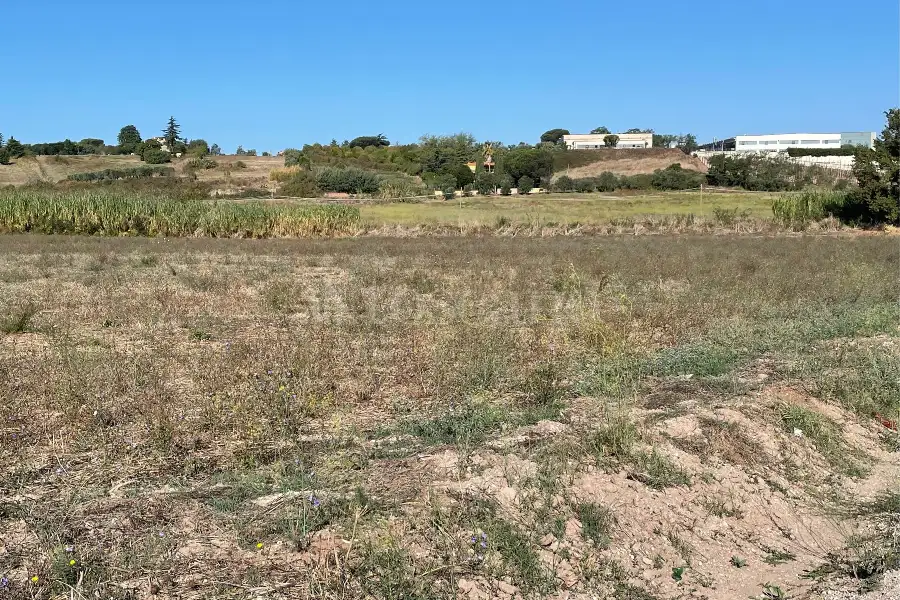 Agricolo in vendita di 40.000 mq a €180.000 (rif. 29/2026)
