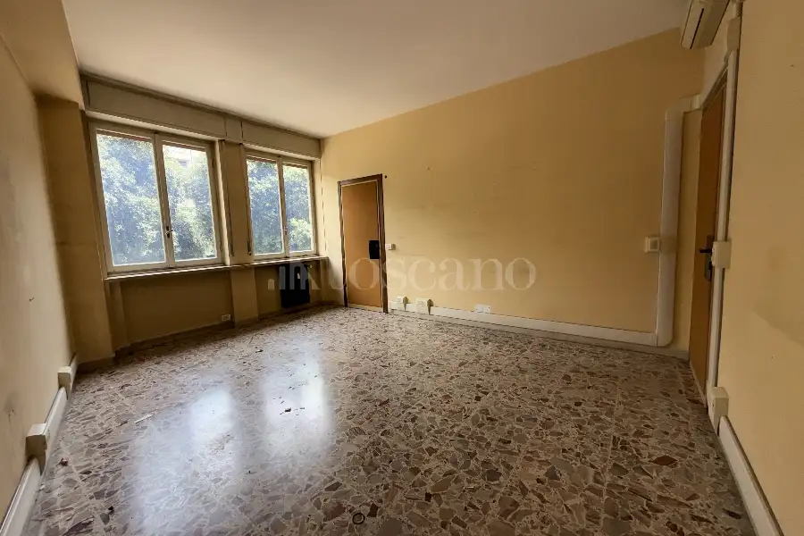 Ufficio in affitto di 80 mq a €1.300 (rif. 31/2026)