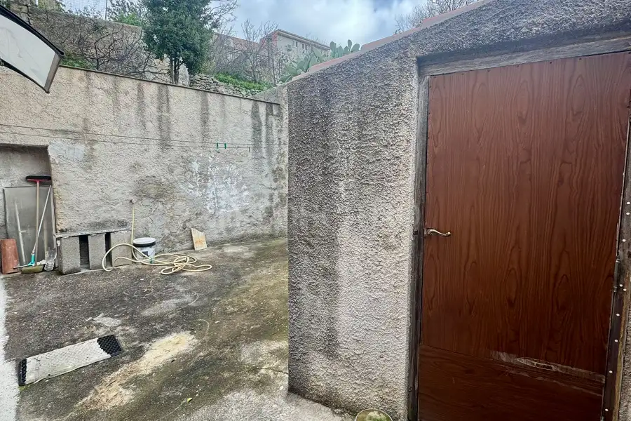 Casa Indipendente in vendita di 100 mq a €106.000 (rif. 41/2026)