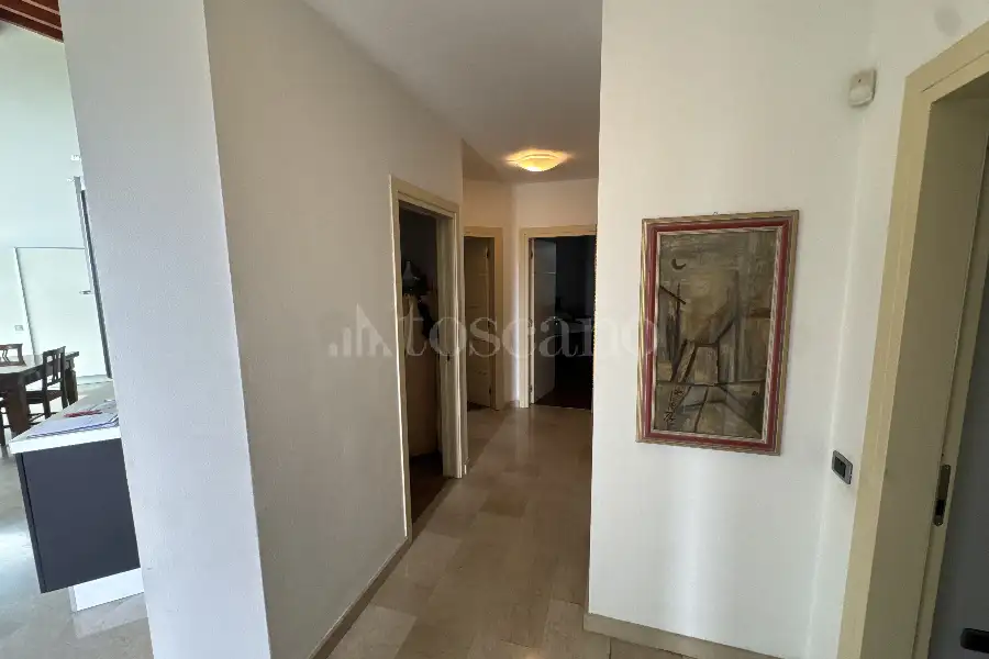 Villa in vendita di 230 mq a €950.000 (rif. 17/2026)