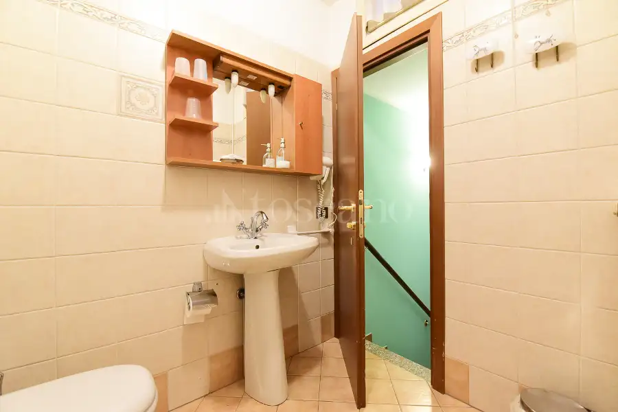 Palazzo in vendita di 300 mq a €355.000 (rif. 31/2024)