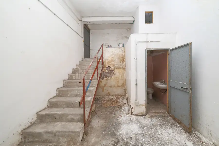 Laboratorio in vendita di 370 mq a €339.000 (rif. 26/2026)