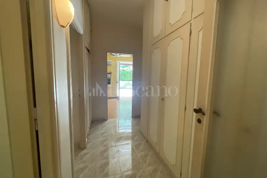 Casa in vendita di 210 mq a €820.000 (rif. 21/2026)