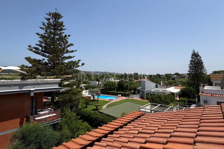 Villino a Schiera in vendita di 90 mq a €349.000 (rif. 27/2026)