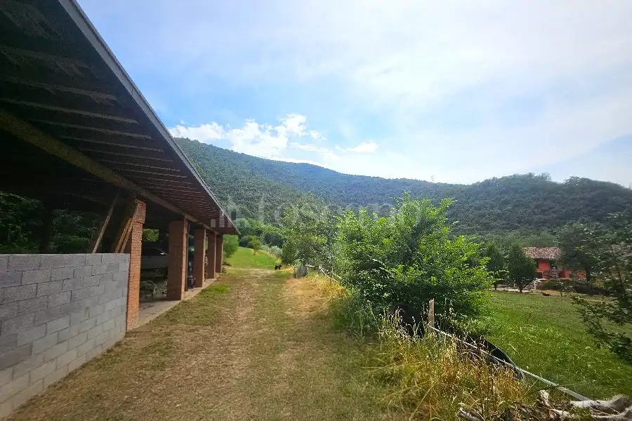 Villa in vendita di 600 mq a €700.000 (rif. 18/2026)