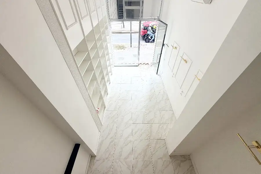 Negozio in vendita di 55 mq a €480.000 (rif. 120/2026)