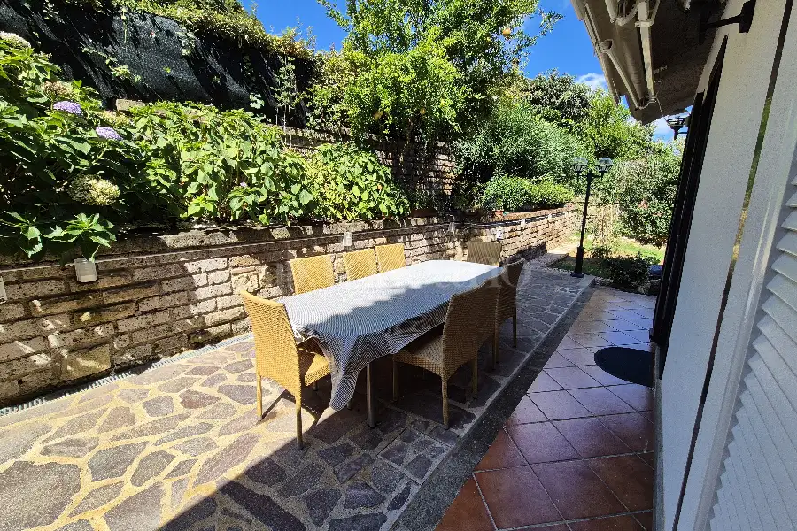 Villa Bifamiliare in vendita di 200 mq a €349.000 (rif. 28/2025)