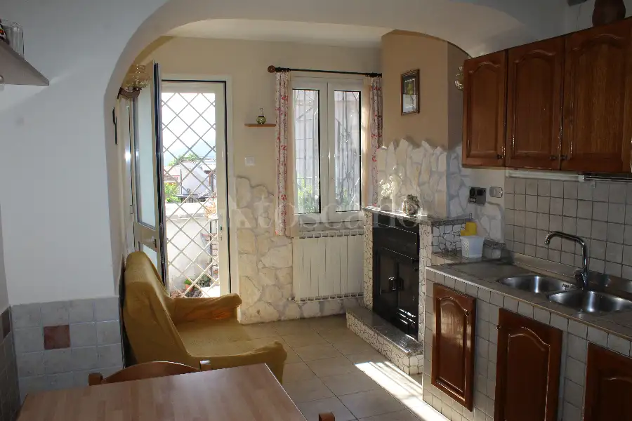 Casa Indipendente in vendita di 212 mq a €210.000 (rif. 15/2026)