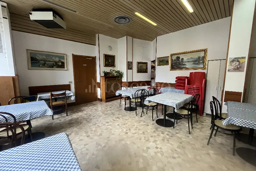Negozio in vendita di 140 mq a €299.000 (rif. 25/2026)
