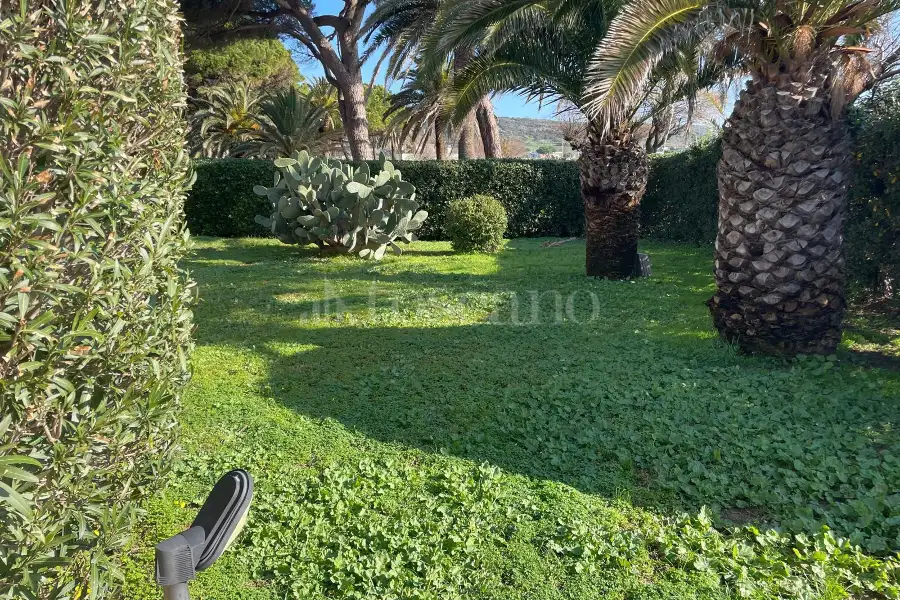 Villa in vendita di 250 mq a €1.200.000 (rif. 9/2025)