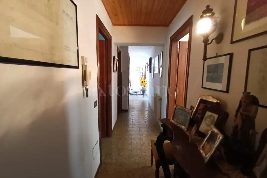 Villa in vendita di 318 mq a €249.000 (rif. 11/2026)