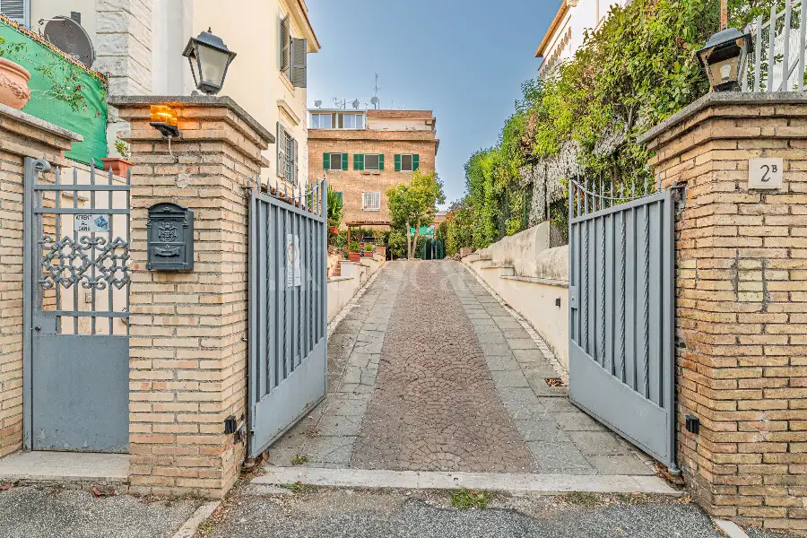 Villa in vendita di 250 mq a €1.450.000 (rif. 41/2026)