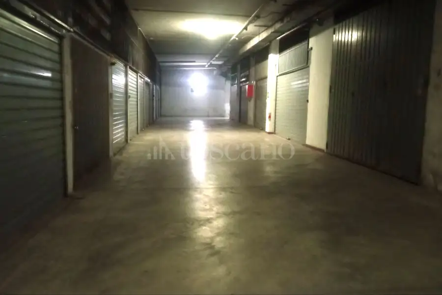 Box in vendita di 12 mq a €39.000 (rif. 12/2026)