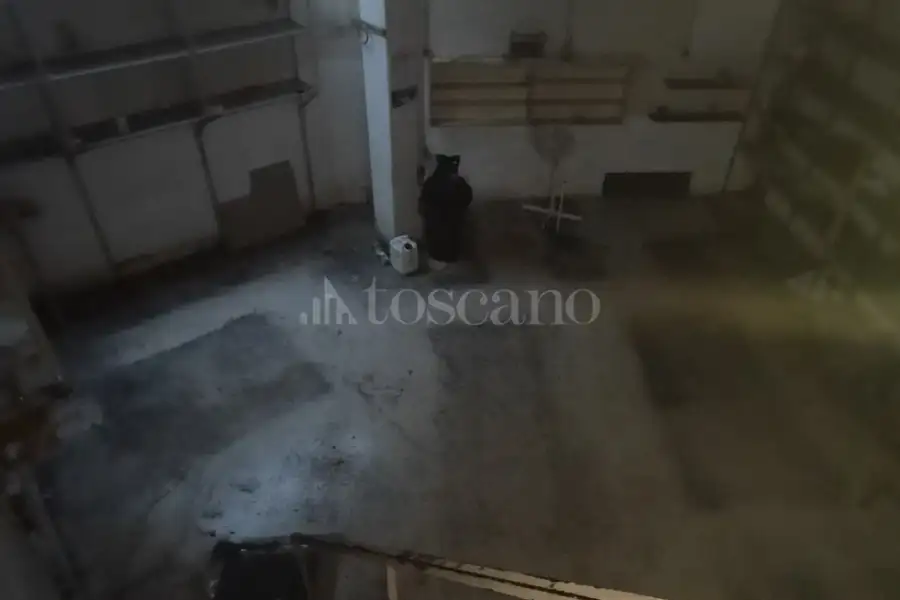 Negozio in affitto di 75 mq a €950 (rif. 54/2025)