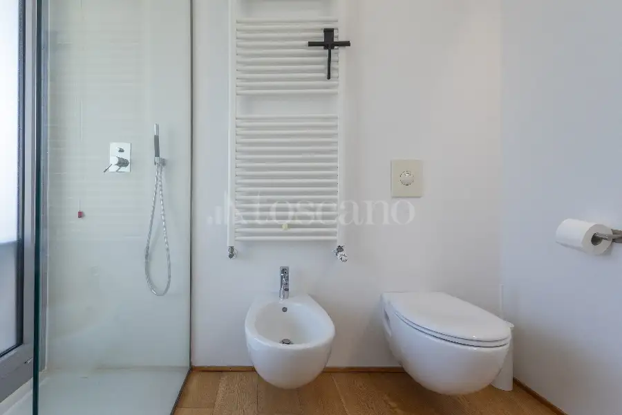 Attico in vendita di 200 mq a €695.000 (rif. 126/2025)