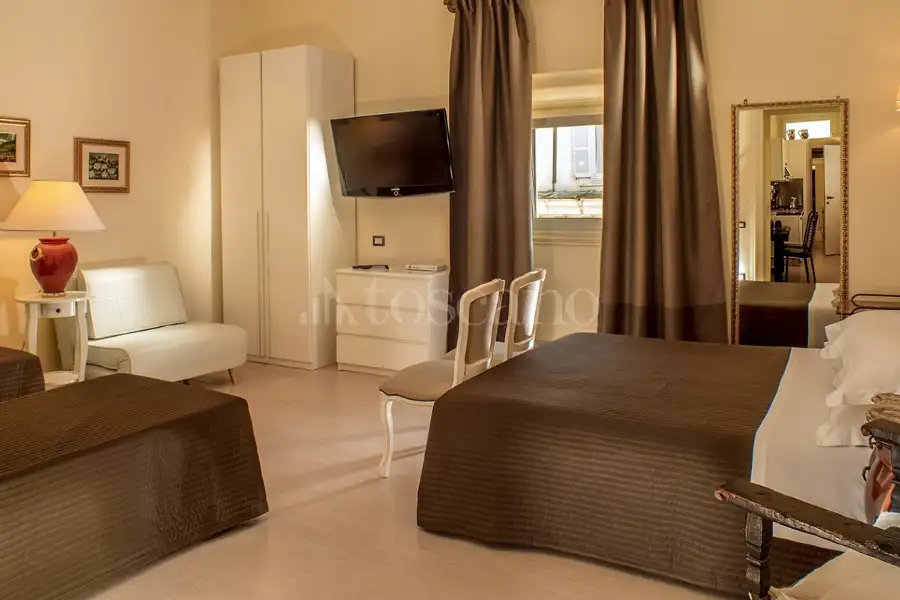 Casa in vendita di 235 mq a €1.899.000 (rif. 33/2026)