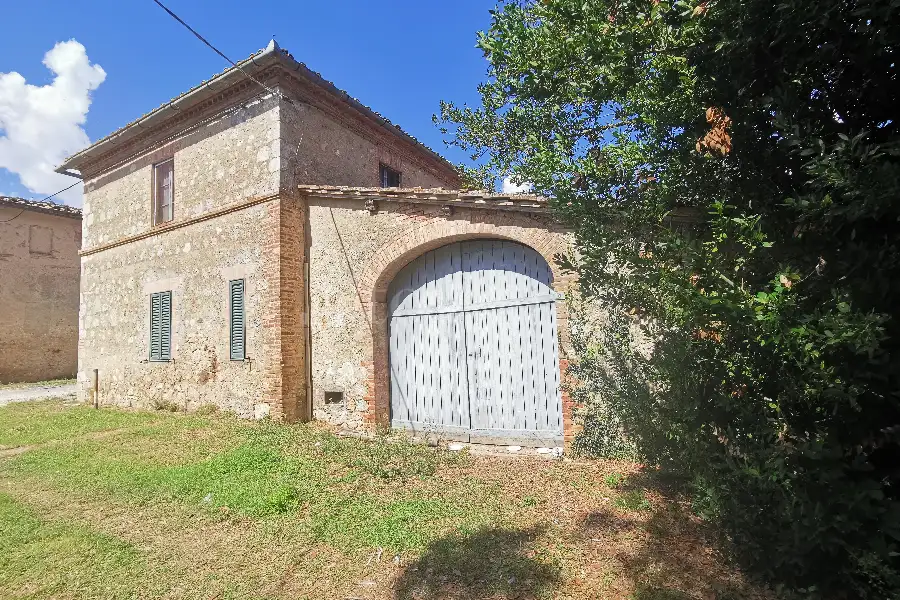 Casale in vendita di 900 mq a €850.000 (rif. 53/2022)