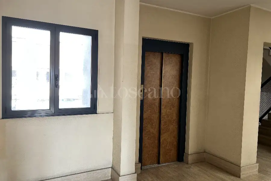 Ufficio in affitto di 50 mq a €550 (rif. 9/2026)