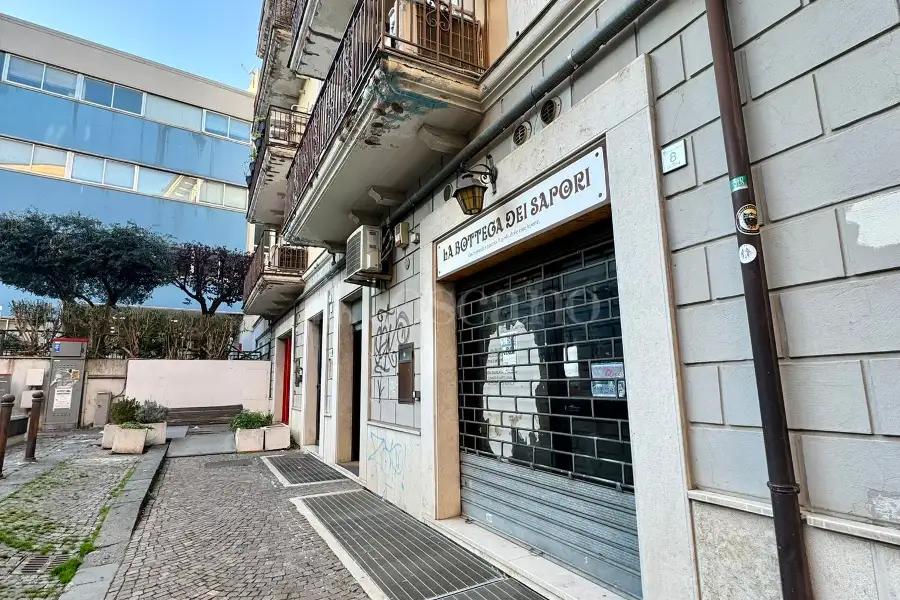 Negozio in vendita di 30 mq a €35.000 (rif. 85/2025)