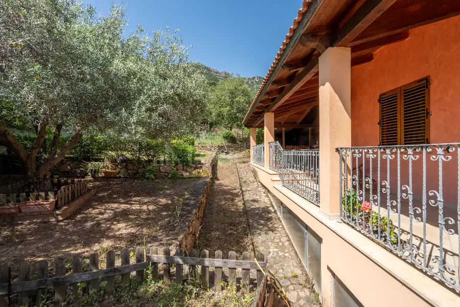 Villa in vendita di 200 mq a €350.000 (rif. 7/2025)
