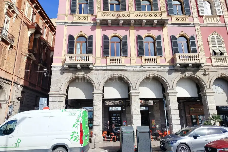 Negozio in vendita di 175 mq trattativa riservata (rif. 121/2025)