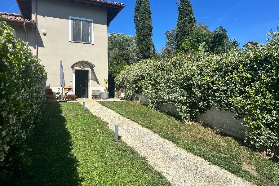Villino a Schiera in vendita di 95 mq a €345.000 (rif. 24/2026)
