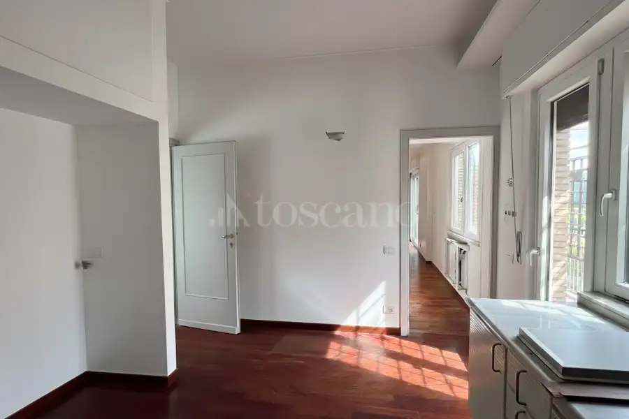 Attico in vendita di 230 mq a €1.400.000 (rif. 1/2026)