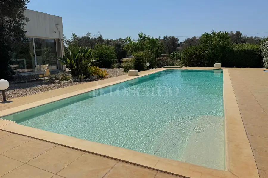 Villa in vendita di 170 mq a €780.000 (rif. 3/2026)