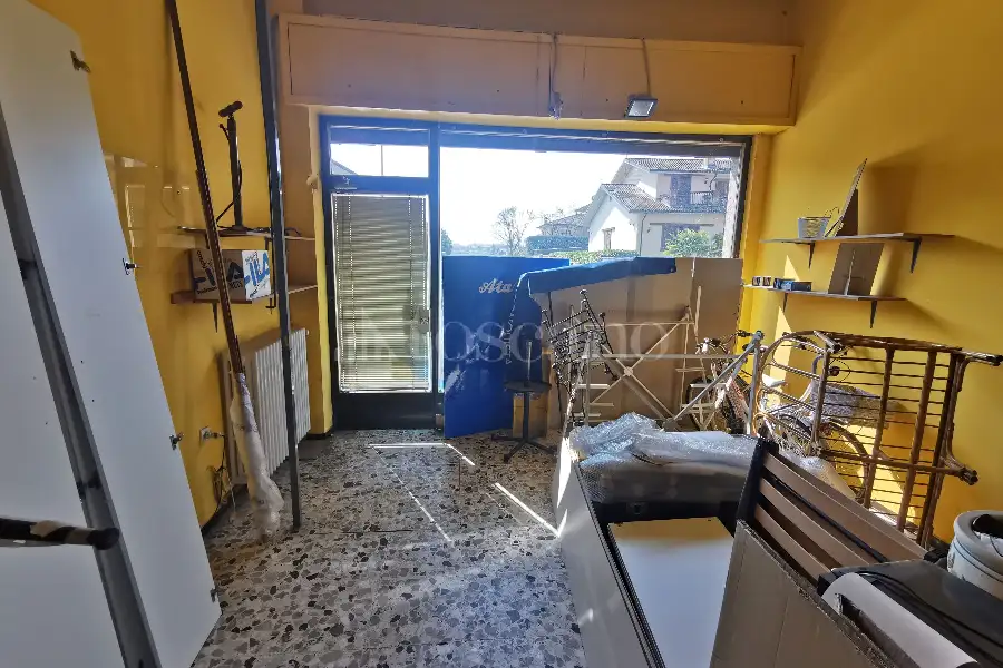 Negozio in vendita di 25 mq a €18.000 (rif. 36/2026)