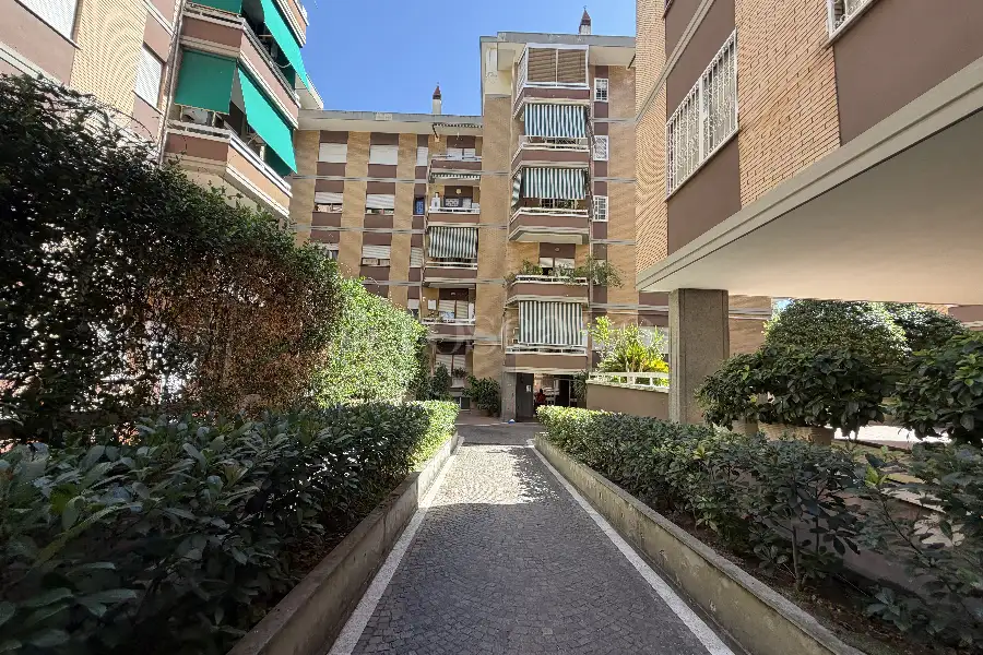 Attico in vendita di 225 mq a €948.000 (rif. 53/2026)