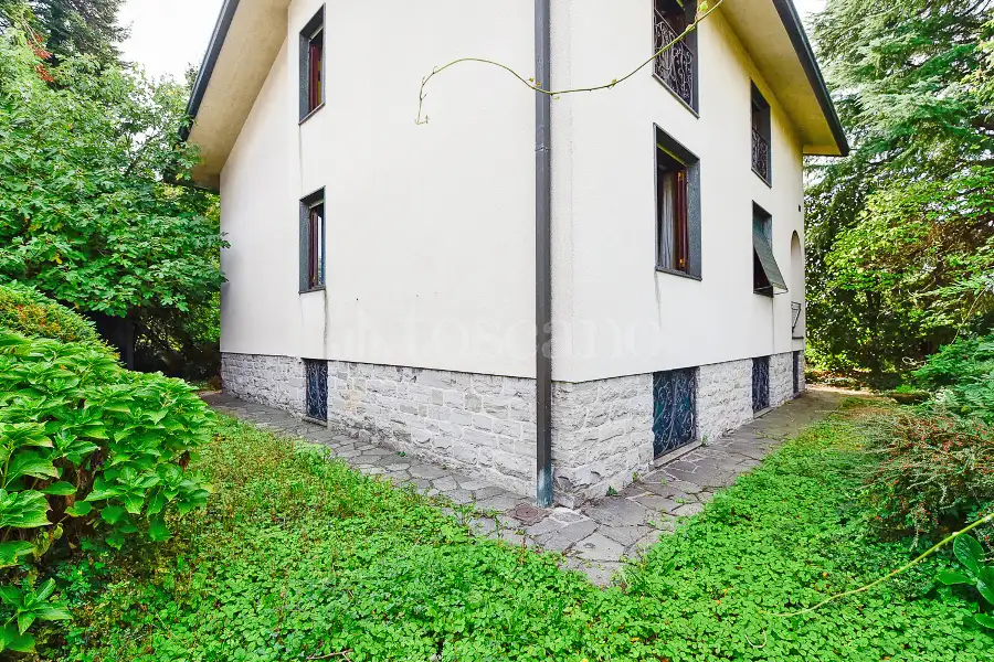 Villa in vendita di 240 mq a €440.000 (rif. 35/2026)