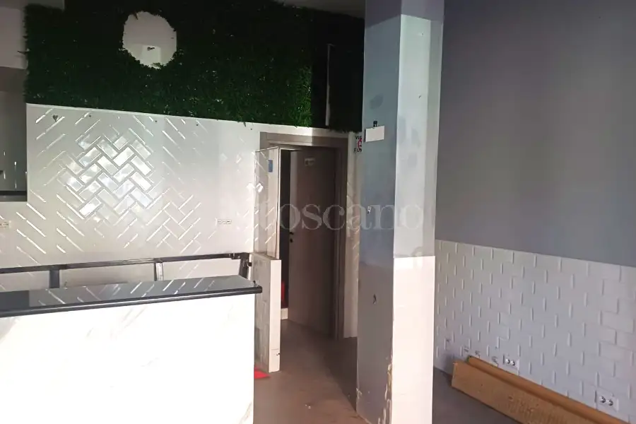 Negozio in affitto di 56 mq a €1.300 (rif. 8/2026)
