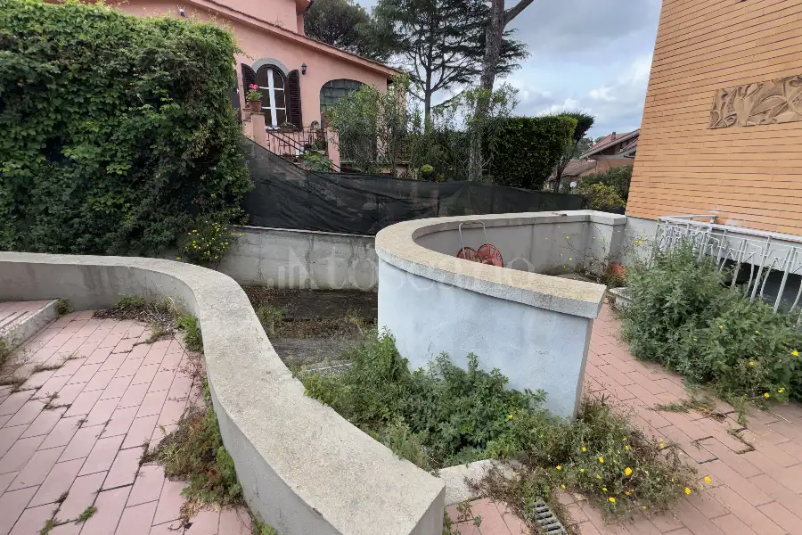 Villa in vendita di 800 mq a €1.069.000 (rif. 56/2024)