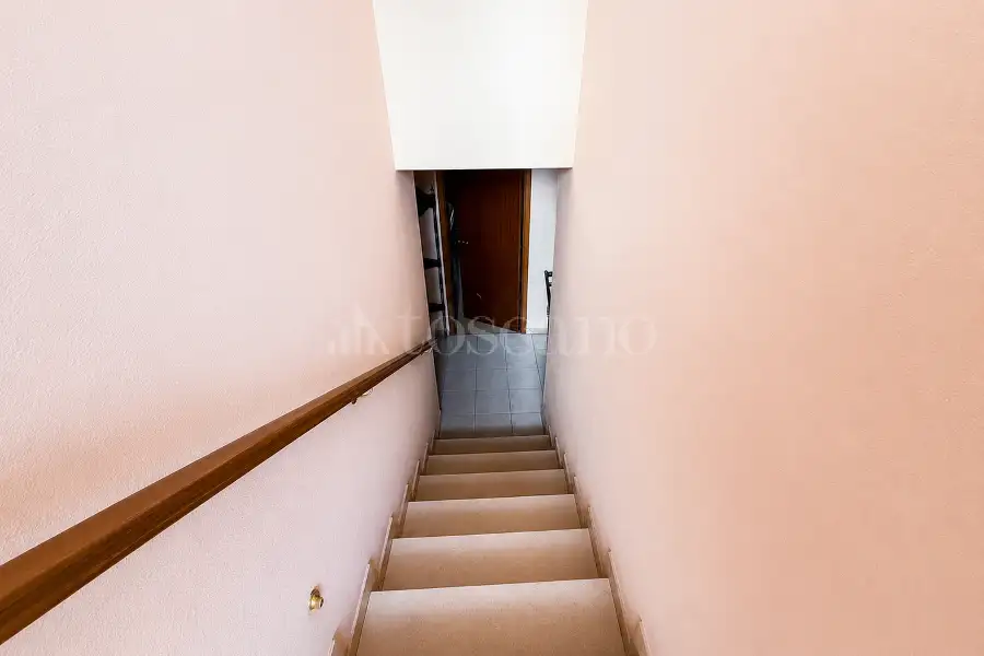 Villa Bifamiliare in vendita di 273 mq a €420.000 (rif. 37/2026)