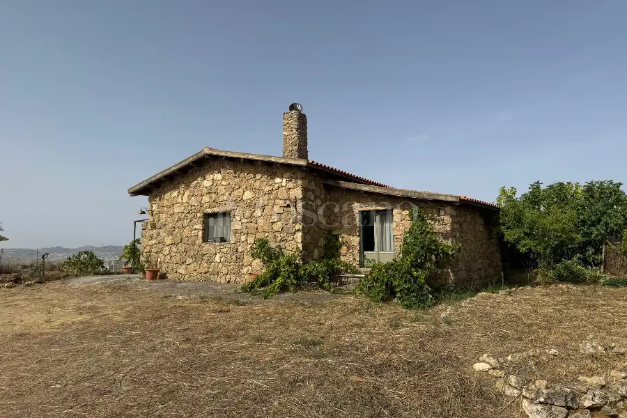 Casa Indipendente in vendita di 98 mq a €79.000 (rif. 175/2026)