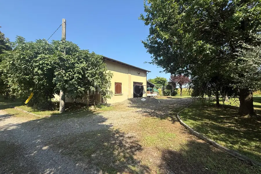 Casa Indipendente in vendita di 600 mq a €1.359.000 (rif. 49/2026)