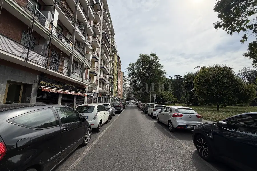 Negozio in vendita di 90 mq a €249.000 (rif. 35/2026)