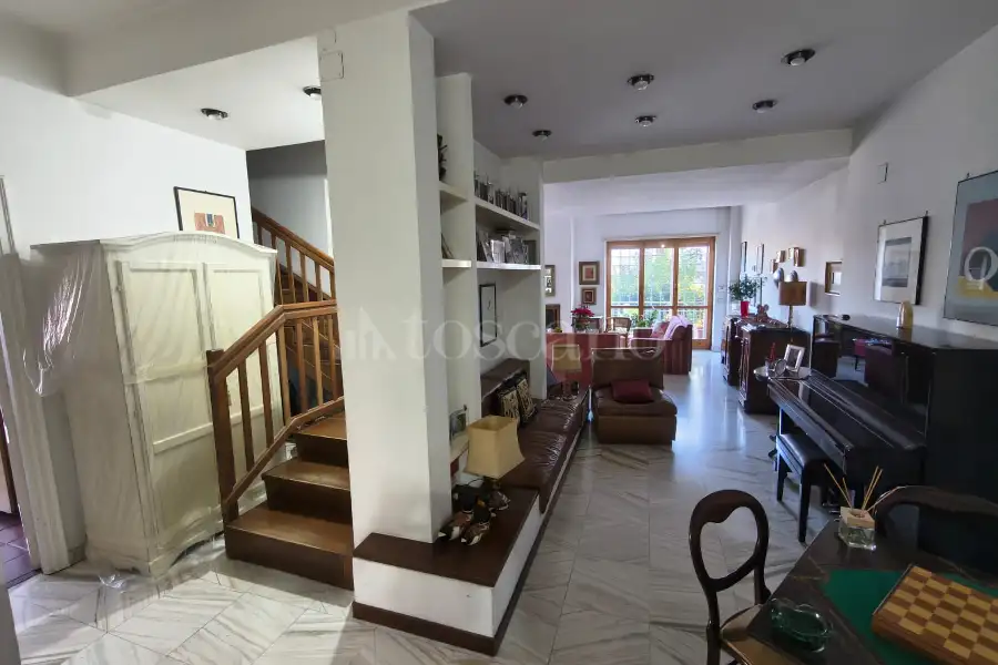 Villino a Schiera in vendita di 280 mq a €599.000 (rif. 51/2025)