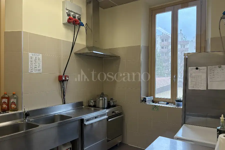 Stabile Uso Ufficio in vendita di 470 mq a €620.000 (rif. 62/2025)