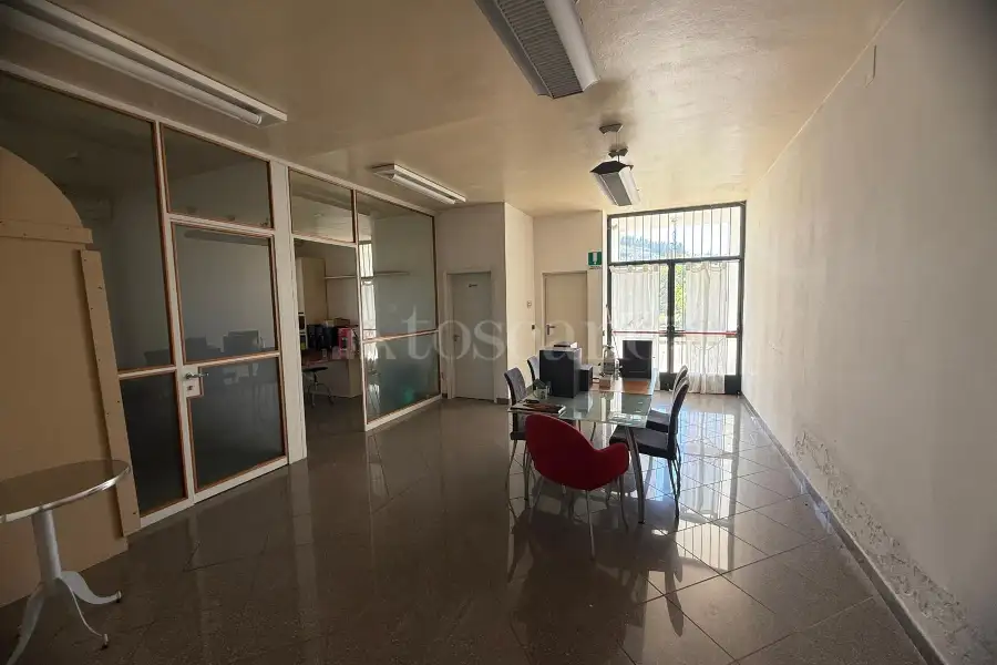Magazzino in affitto di 300 mq a €1.600 (rif. 56/2025)