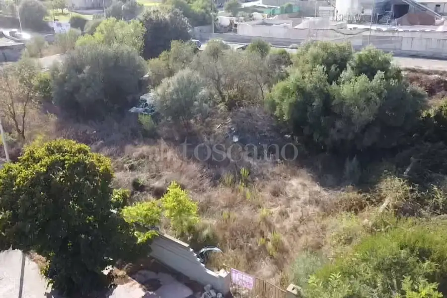 Edificabile Industriale in vendita di 9.000 mq a €400.000 (rif. 156/2025)