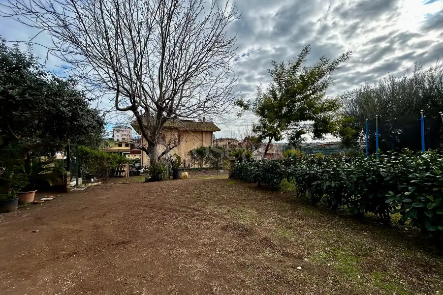 Villa in vendita di 370 mq a €699.000 (rif. 1/2026)